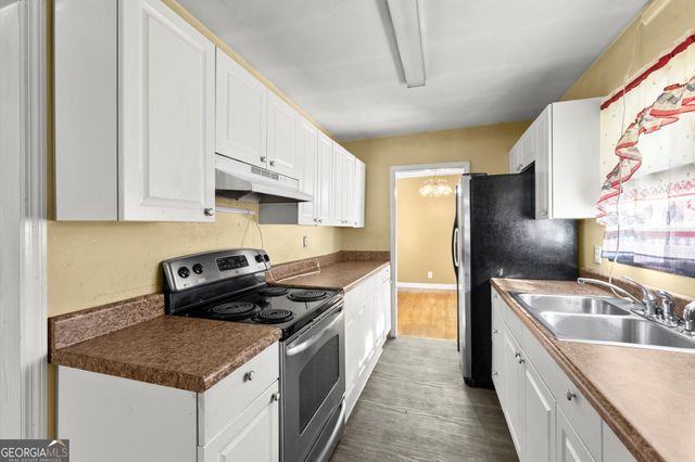 2247 Cypress Avenue, Morrow, GA 30260