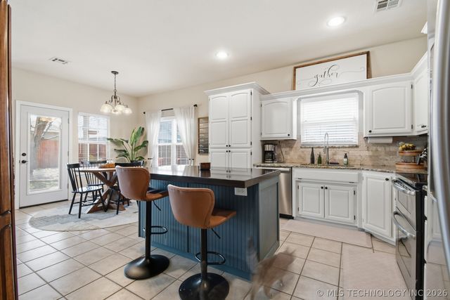 10338 E 111th Place, Bixby, OK 74008