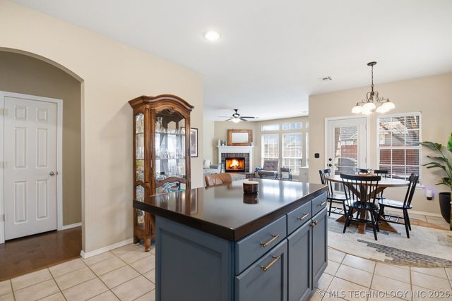 10338 E 111th Place, Bixby, OK 74008