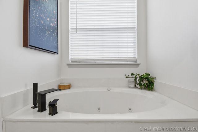 10338 E 111th Place, Bixby, OK 74008