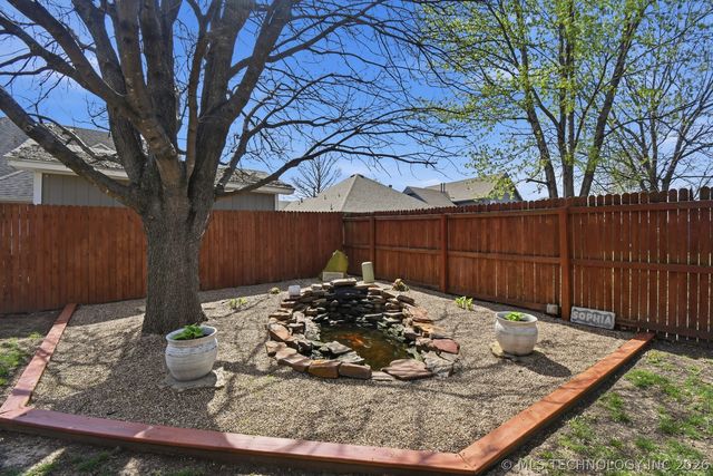 10338 E 111th Place, Bixby, OK 74008