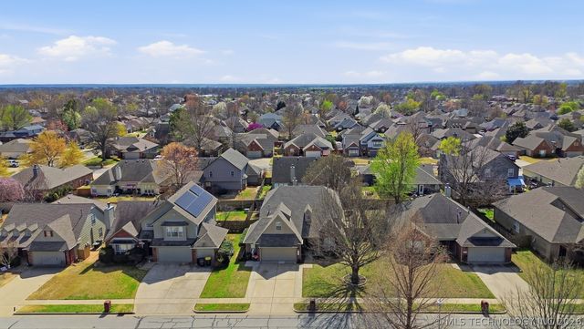 10338 E 111th Place, Bixby, OK 74008