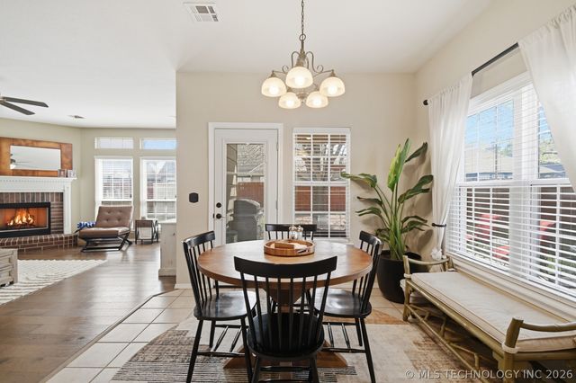 10338 E 111th Place, Bixby, OK 74008