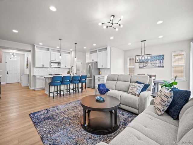 7379 S Shady Grove Way, Aurora, CO 80016