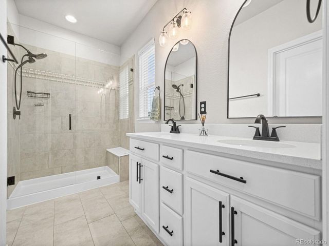 7379 S Shady Grove Way, Aurora, CO 80016