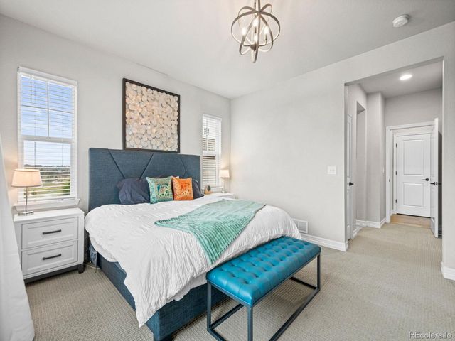 7379 S Shady Grove Way, Aurora, CO 80016