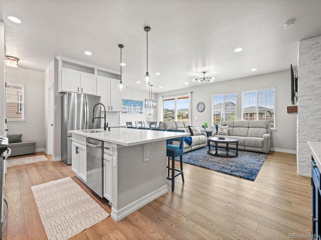 7379 S Shady Grove Way, Aurora, CO 80016