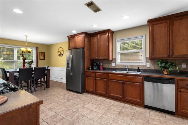 3995 Lucas Lane, Ellenwood, GA 30294