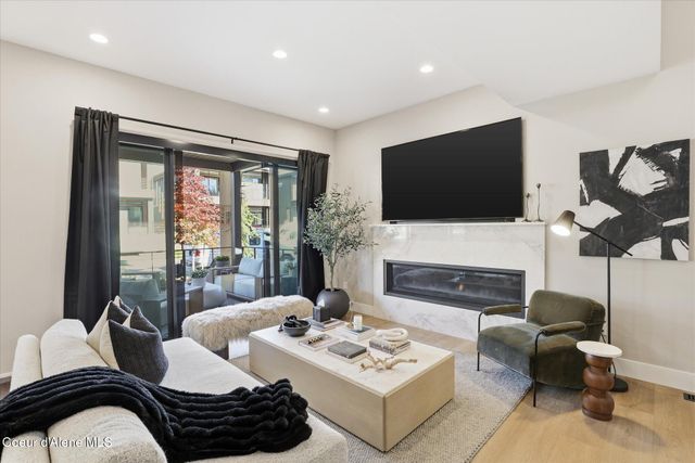 2860 W Lumber LN, Coeur D'alene, ID 83814