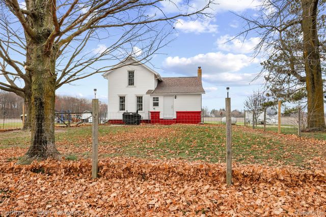 1102 Wellsville Highway, Palmyra Township, MI 49268