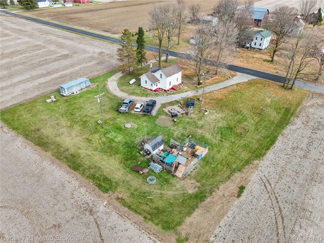 1102 Wellsville Highway, Palmyra Township, MI 49268