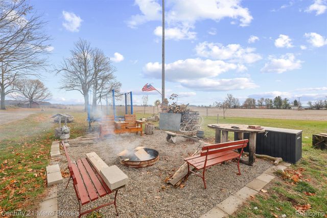 1102 Wellsville Highway, Palmyra Township, MI 49268