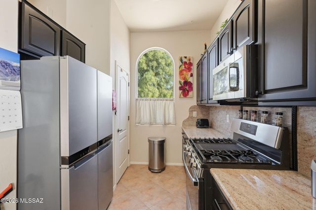 5812 S Azure Vista Way, Green Valley, AZ 85622