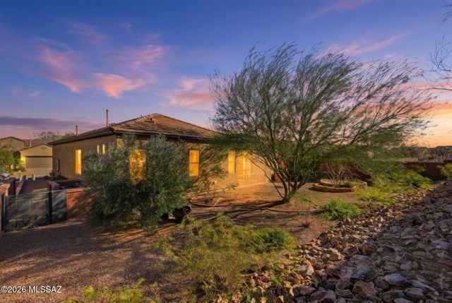 5812 S Azure Vista Way, Green Valley, AZ 85622