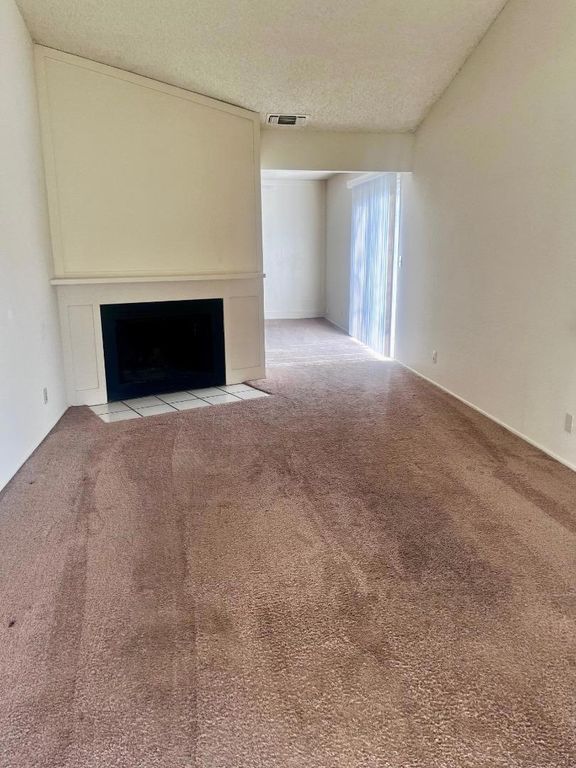 Image 7 of property listing at 8804 N Winding Way, Fair Oaks, CA 95628