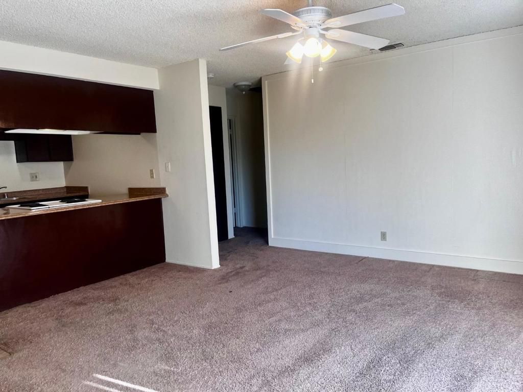 Image 8 of property listing at 8804 N Winding Way, Fair Oaks, CA 95628