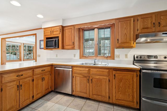 16 Birchwood Way, Laconia, NH 03246