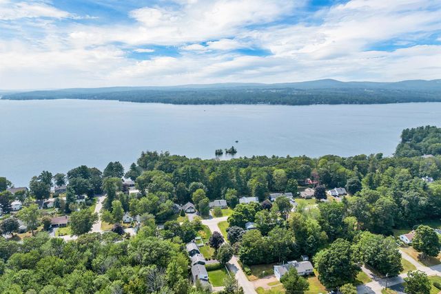 16 Birchwood Way, Laconia, NH 03246