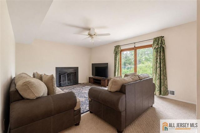 66 Edison Avenue, Edison, NJ 08820
