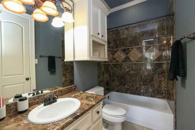 22 Post Shadow Estate Drive, Spring, TX 77389