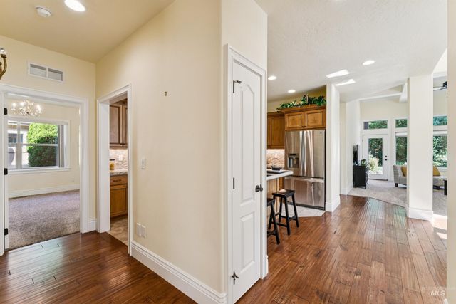 1614 W Par Court, Eagle, ID 83616