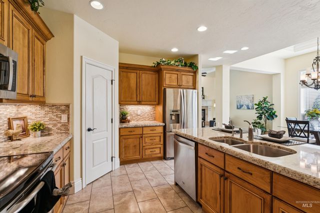1614 W Par Court, Eagle, ID 83616