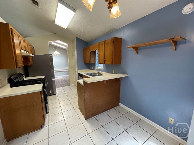 66 E Egrets Nest Lane, Richmond Hill, GA 31324