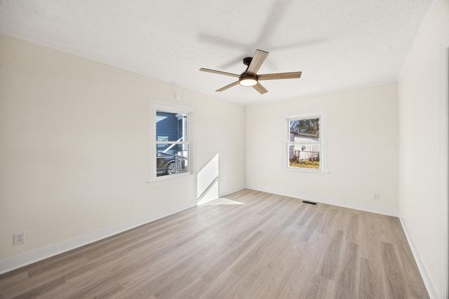 936 Highland Park Drive, Lexington, KY 40505