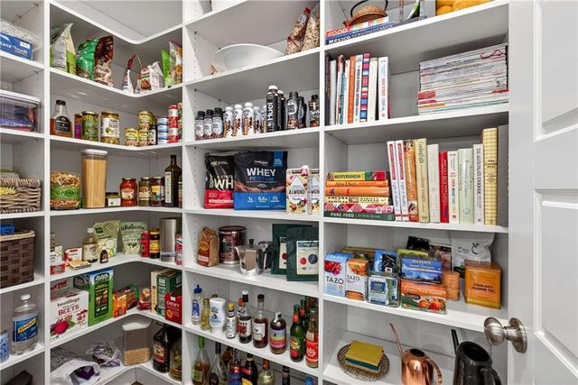 912 Luther Street NW, Atlanta, GA 30318