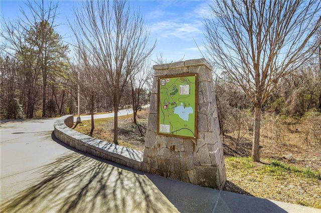 912 Luther Street NW, Atlanta, GA 30318