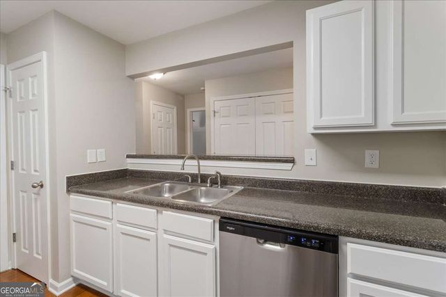 4654 Ravenwood Loop, Union City, GA 30291