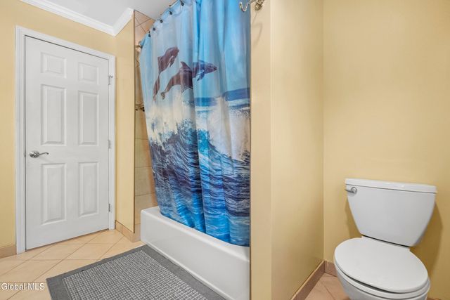 51 Aspen Circle, Albany, NY 12208