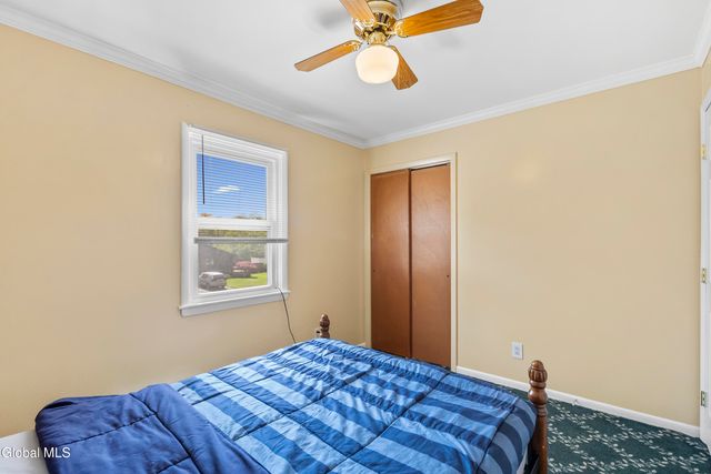 51 Aspen Circle, Albany, NY 12208