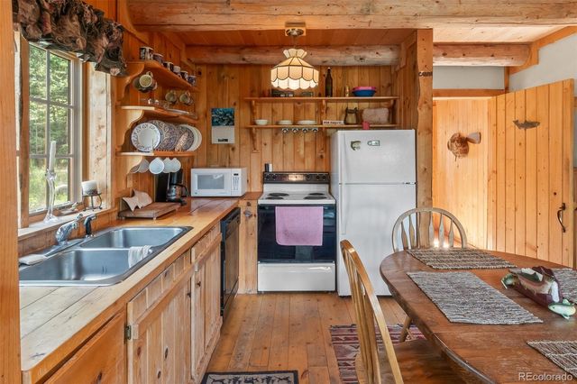 987 Boreas Circle, Jefferson, CO 80456