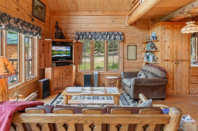 987 Boreas Circle, Jefferson, CO 80456