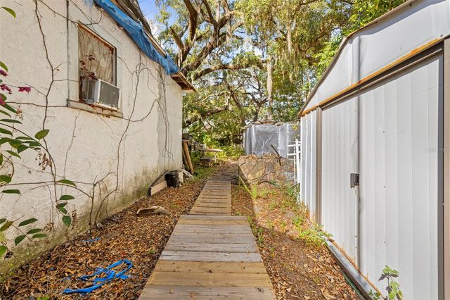 5631 MONTANA AVENUE, New Port Richey, FL 34652