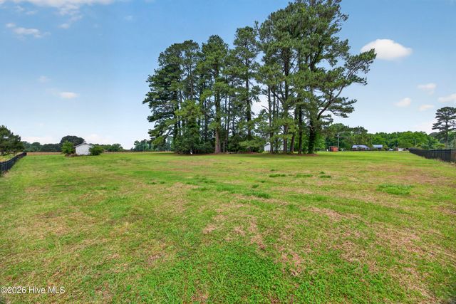 1414 Fertilizer Road, Riegelwood, NC 28456