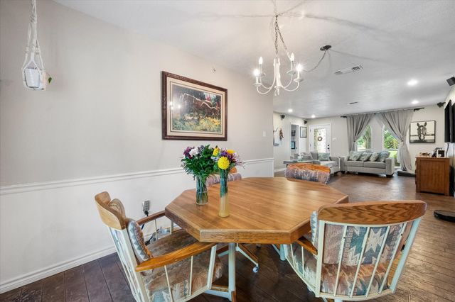 140 Jill Ann Drive, Burleson, TX 76028