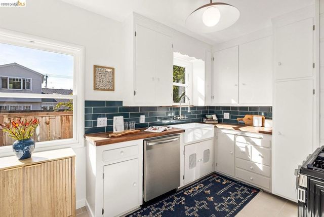 7316 7316 Rockway Ave, El Cerrito, CA 94530