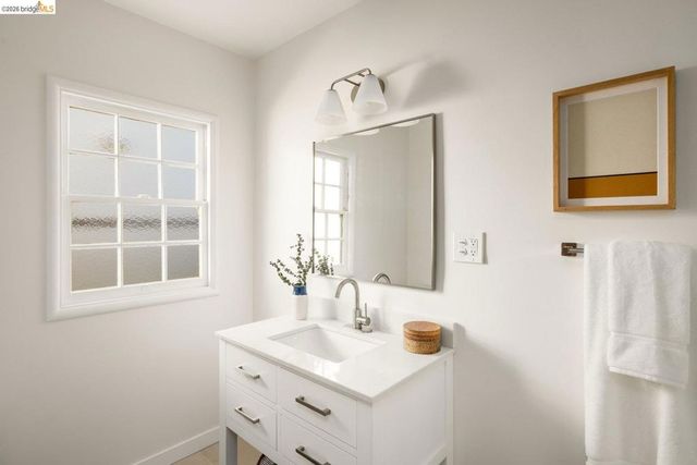 7316 7316 Rockway Ave, El Cerrito, CA 94530