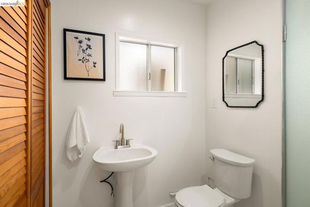 7316 7316 Rockway Ave, El Cerrito, CA 94530