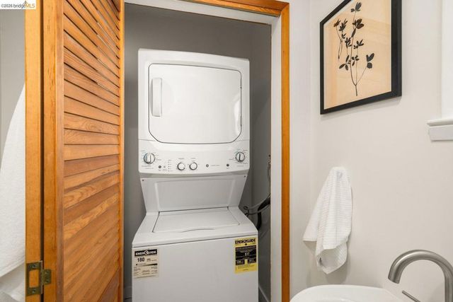 7316 7316 Rockway Ave, El Cerrito, CA 94530