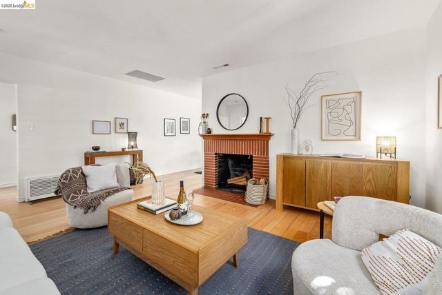 7316 7316 Rockway Ave, El Cerrito, CA 94530