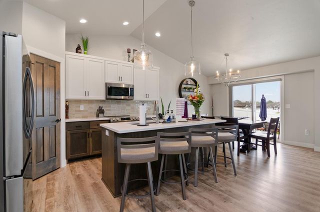 2559 MEYER WAY, De Pere, WI 54115