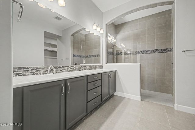 19013 W SAN MIGUEL Avenue, Litchfield Park, AZ 85340