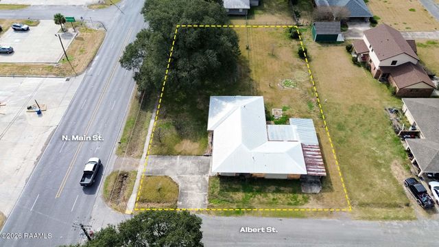 2129 N Main Street, St. Martinville, LA 70582