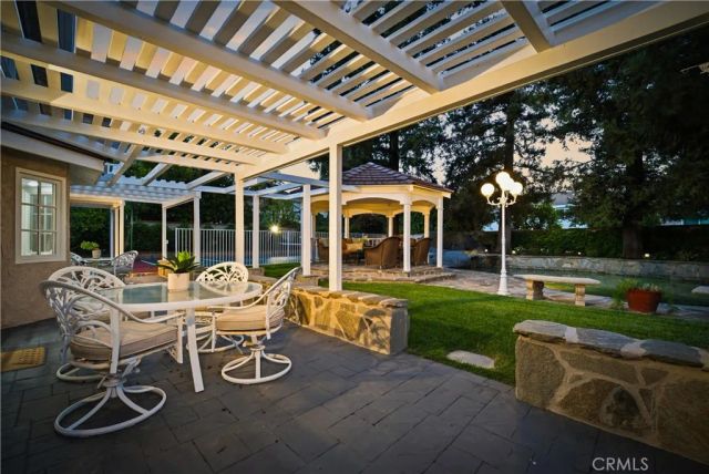30220 Walford Court, Agoura Hills, CA 91301