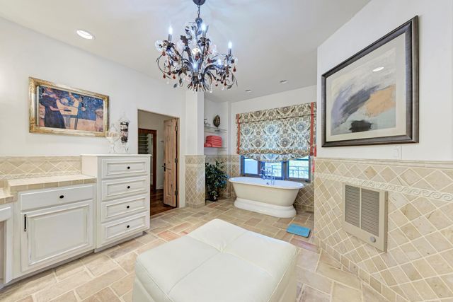 408 Haney TRCE, Horseshoe Bay, TX 78657