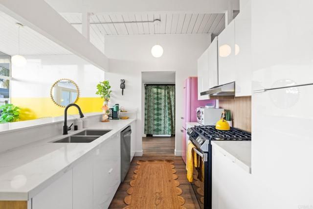 3430 Las Vegas Drive, Oceanside, CA 92054