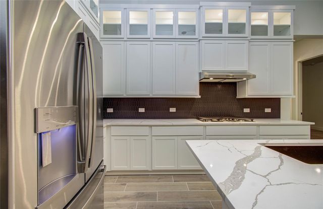 15034 Mission Avenue, Mont Belvieu, TX 77523